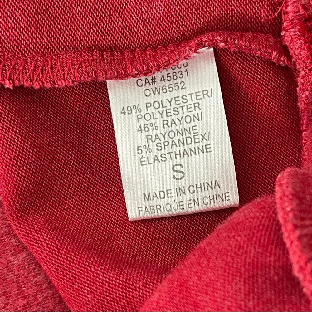 Chaser Red Long Sleeve Saturday Heart Love Open Back Pullover Sweater Size S - Picture 10 of 10